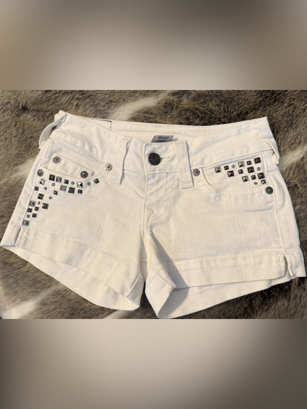 True Religion White Denim Jean Shorts LAUREN with Silver Stud Accents 26 jeans